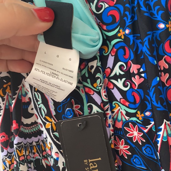 Laundry Cover Up L NWT - Picture 5 of 7